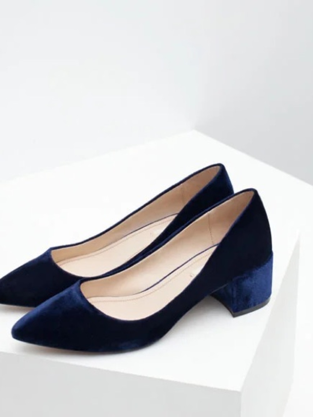 NWOT Zara Navy Velvet Block Heel Pumps